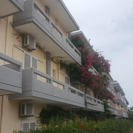 Michel Apartments Amoudara  Exterior photo